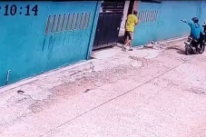 Dipergoki Warga, Maling...