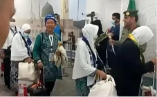 Hari Kedua Keberangkatan,...