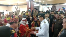 Gubernur Kalteng Sugianto...