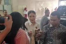 Nindy Ayunda Tiba di...