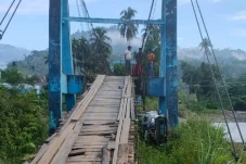 Angkut Sembako, Mobil...