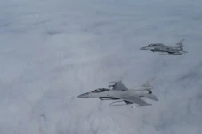 Jenderal Top AS kepada...