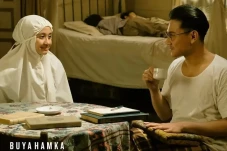 8 Film Indonesia Tayang...