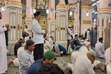 Tasrih untuk Masuk Raudhah...