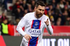 Lionel Messi Kangkangi...