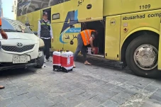 Petugas Sisir Bus Cegah...