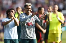 Firmino Cetak Gol Perpisahan...