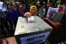 Ingin Pemilu 2024 Terbuka...