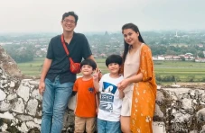 Ingin Nikmati Waktu...