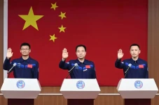 China Berencana Kirim...