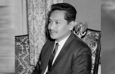 4 Fakta Omar Dhani,...