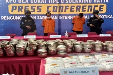 Selundupkan Sabu 12...