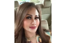 Profil Pedangdut Connie...