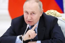 Putin Terancam Ditangkap,...