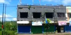 Kantor dan Atribut Partai...