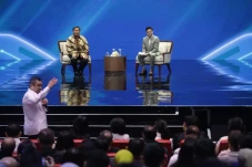 China Bangkit karena...