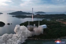 Korea Utara Rilis Foto-foto...