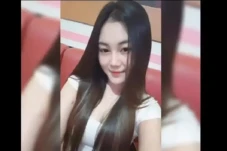 Pemandu Karaoke Cantik...