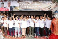 Setahun Terbentuk, OMG...
