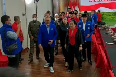 Tanggapi Pernyataan...