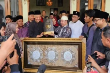 Sowan ke Pengasuh Ponpes...