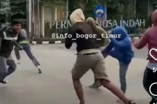 Viral! Tawuran Pelajar...