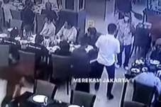 Komplotan Pencuri Modus...