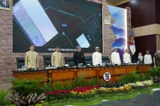DPRD Gelar Rapat Paripurna...