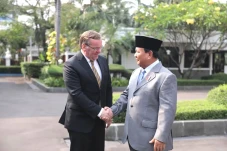 Terima Kunjungan Menhan...