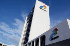Pertamina Cetak Laba...