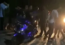 Tak Terima Ditegur,...