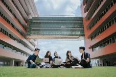 Unpar Bandung Buka Jalur...