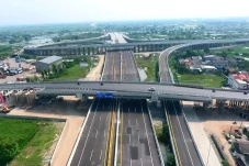 Bayar Tol Tanpa Setop...
