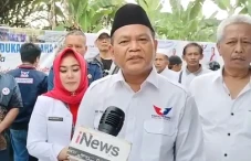 Kunjungi Rumah Aspirasi...