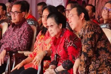 Megawati: Saya Diberi...