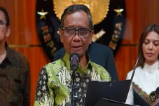 Mahfud MD Bentuk Tim...