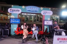 Ghea Indrawari dan Salma...
