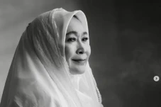 Jenny Rachman Sudah...