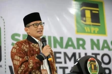 Sandiaga Uno Resmi Gabung...