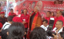Resmikan Rumah Pemenangan...