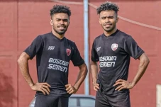 Pelatih Bernardo Tavares...