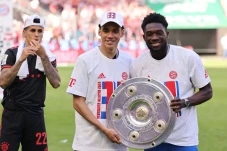 Bintang Bayern Alphonso...