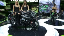 Kawasaki Ninja ZX-10RR...