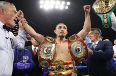 Teofimo Lopez Mundur...