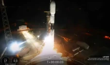 SpaceX Luncurkan 52...