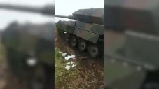 Tentara Rusia Rebut...