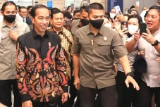 Momen Akrab Prabowo...