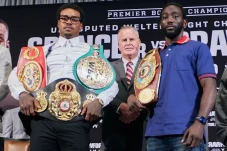 Errol Spence vs Terence...