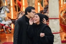 8 Artis yang Menikah...