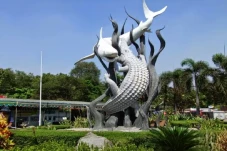 10 Oleh-Oleh Khas Kota...